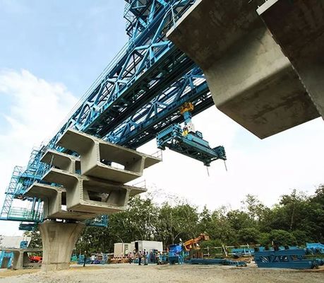 دستگاه پرتاب CE Erection Full Beam Launcher Crane 600T Bridge Girder Launcher