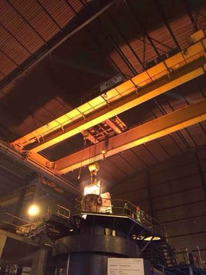 10.5 - 31.5 متر دهانه QDY Foundry Overhead Crane دو پرتو کنترل کابین
