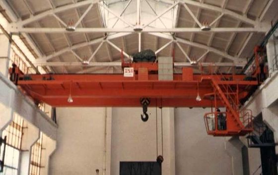 دارای گواهینامه CE Double Girder Eot Crane LH Type 20t Span 10M 380VAC